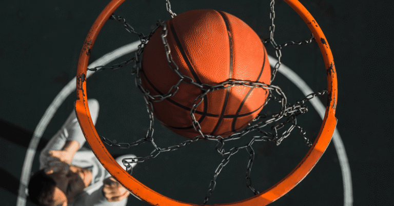 lusv basketball